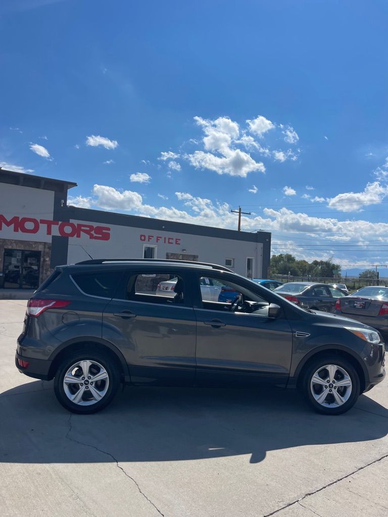 2015 Ford Escape SE - Photo 2