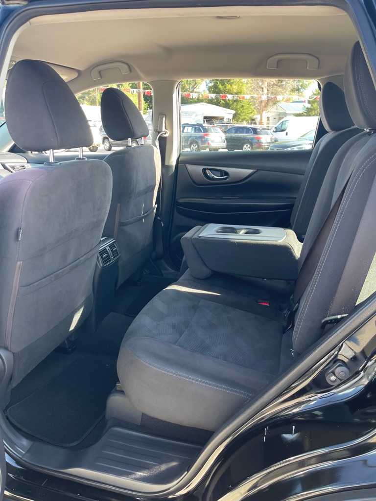 2015 Nissan Rogue S - Photo 11