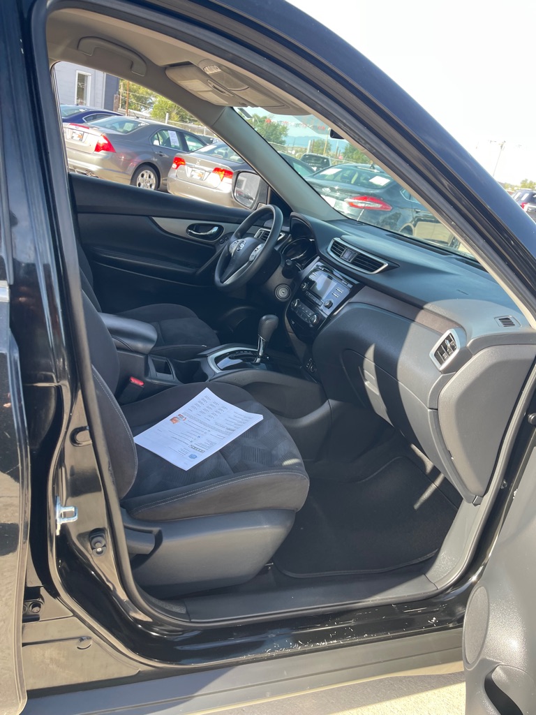 2015 Nissan Rogue S - Photo 15