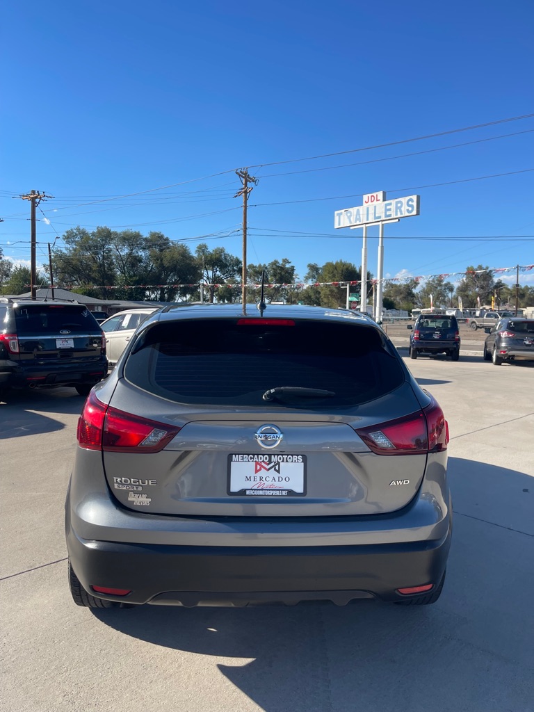 2019 Nissan Rogue Sport S photo 4