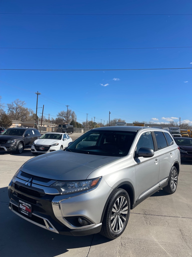 2019 Mitsubishi Outlander photo 4