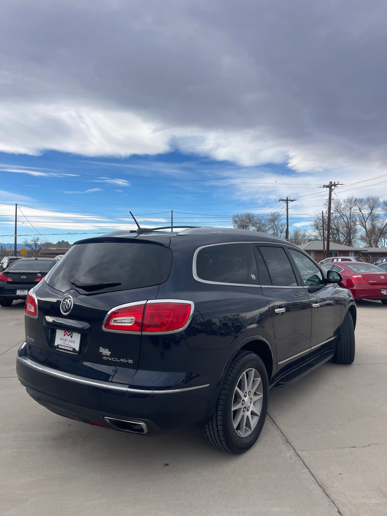 2017 Buick Enclave Convenience photo 2