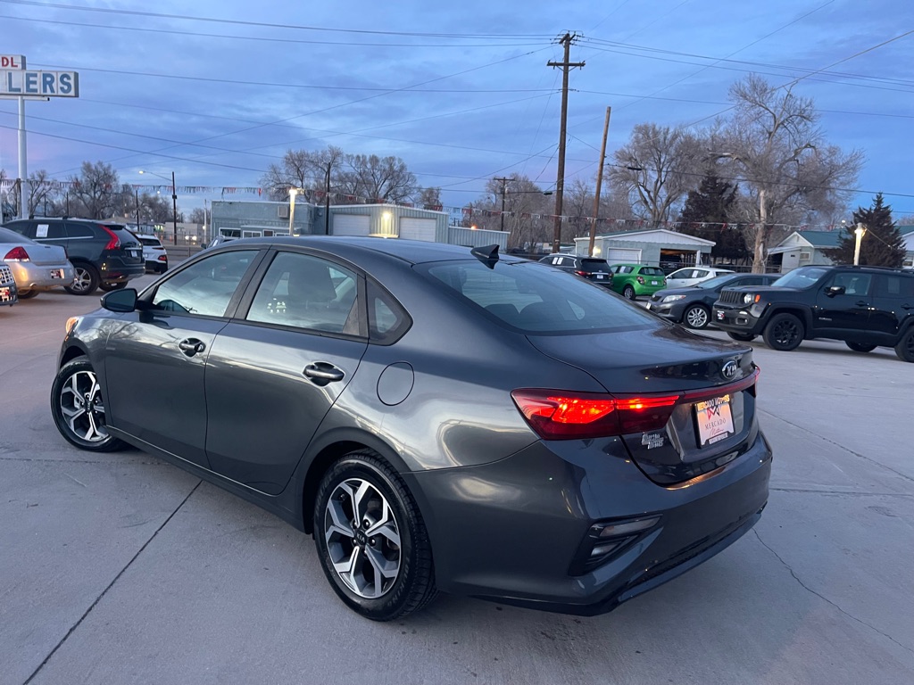 2021 Kia Forte LXS - Photo 5
