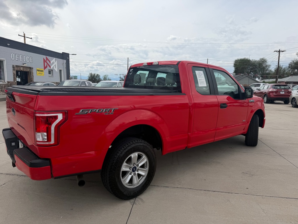 Ford F-150 photo 2