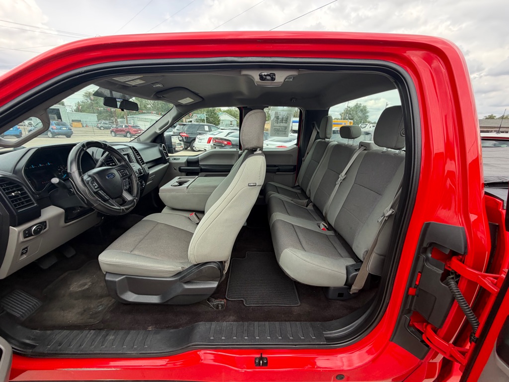 Ford F-150 photo 10