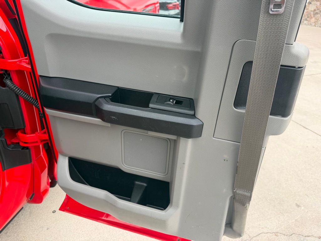 Ford F-150 photo 11