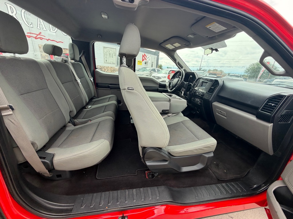 Ford F-150 photo 14