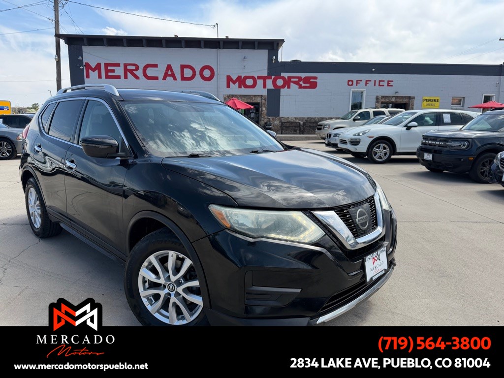 2017 Nissan Rogue SV FWD's photo