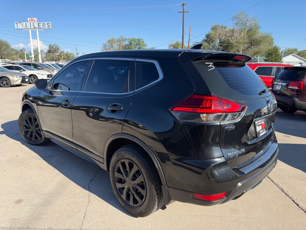 Nissan Rogue photo 5
