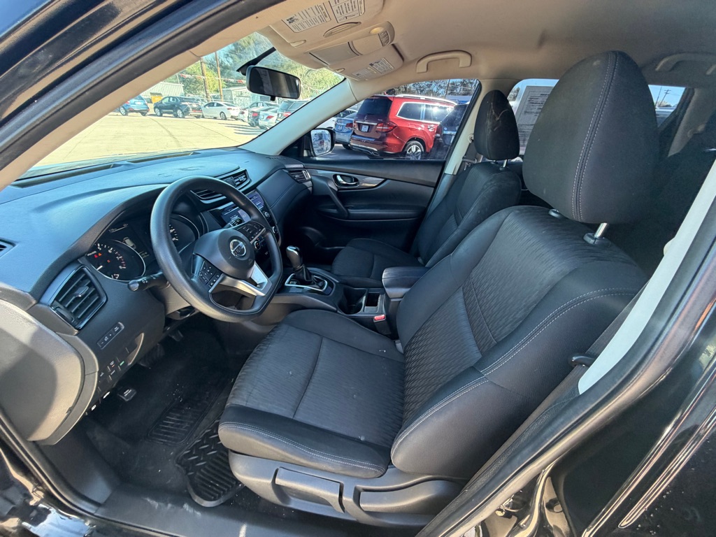 Nissan Rogue photo 8