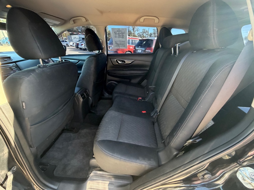 Nissan Rogue photo 11