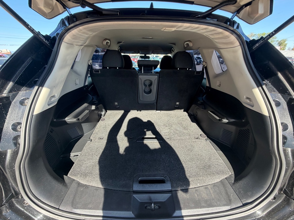 Nissan Rogue photo 13