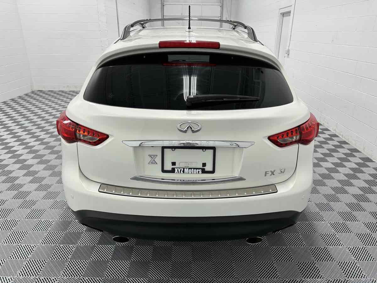 Sold 2013 INFINITI FX37 LIMITED in Grand Rapids