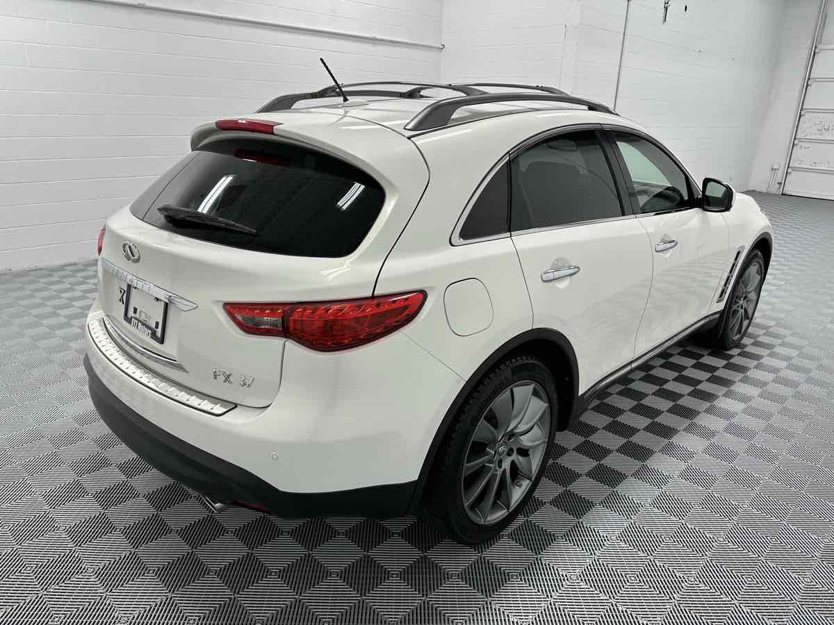 Sold 2013 INFINITI FX37 LIMITED in Grand Rapids