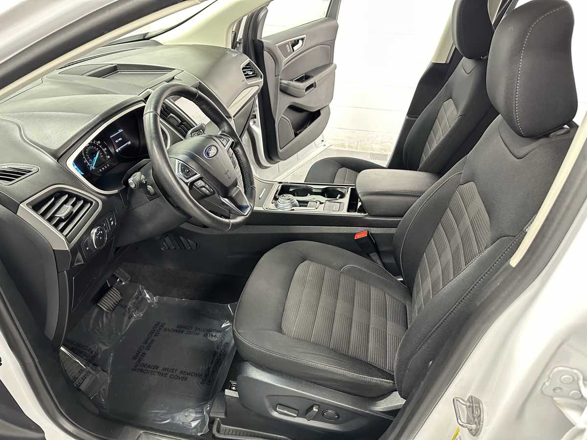 Sold 2020 Ford Edge SEL in Grand Rapids