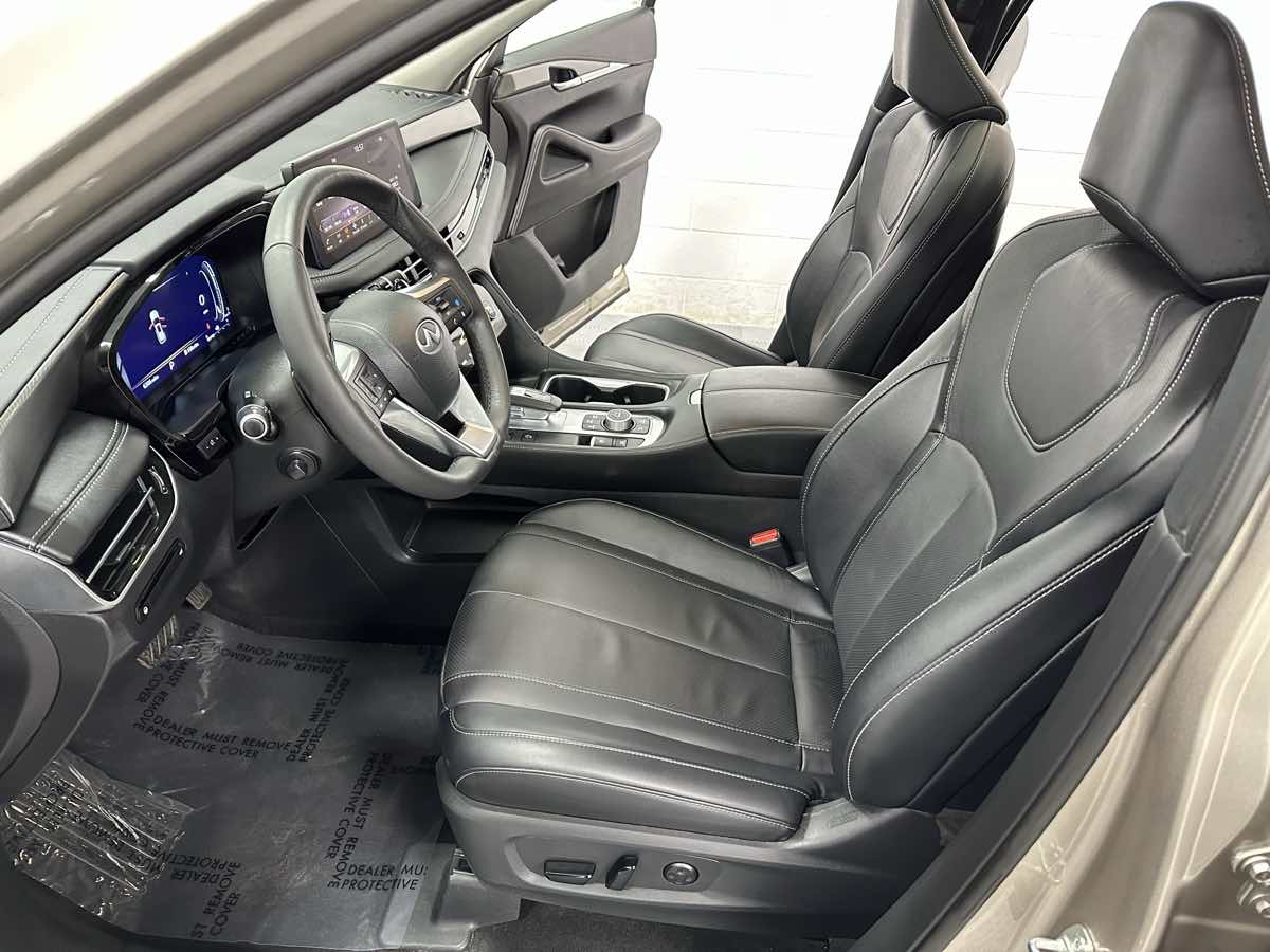 2024 Infiniti QX60 Luxe photo 3