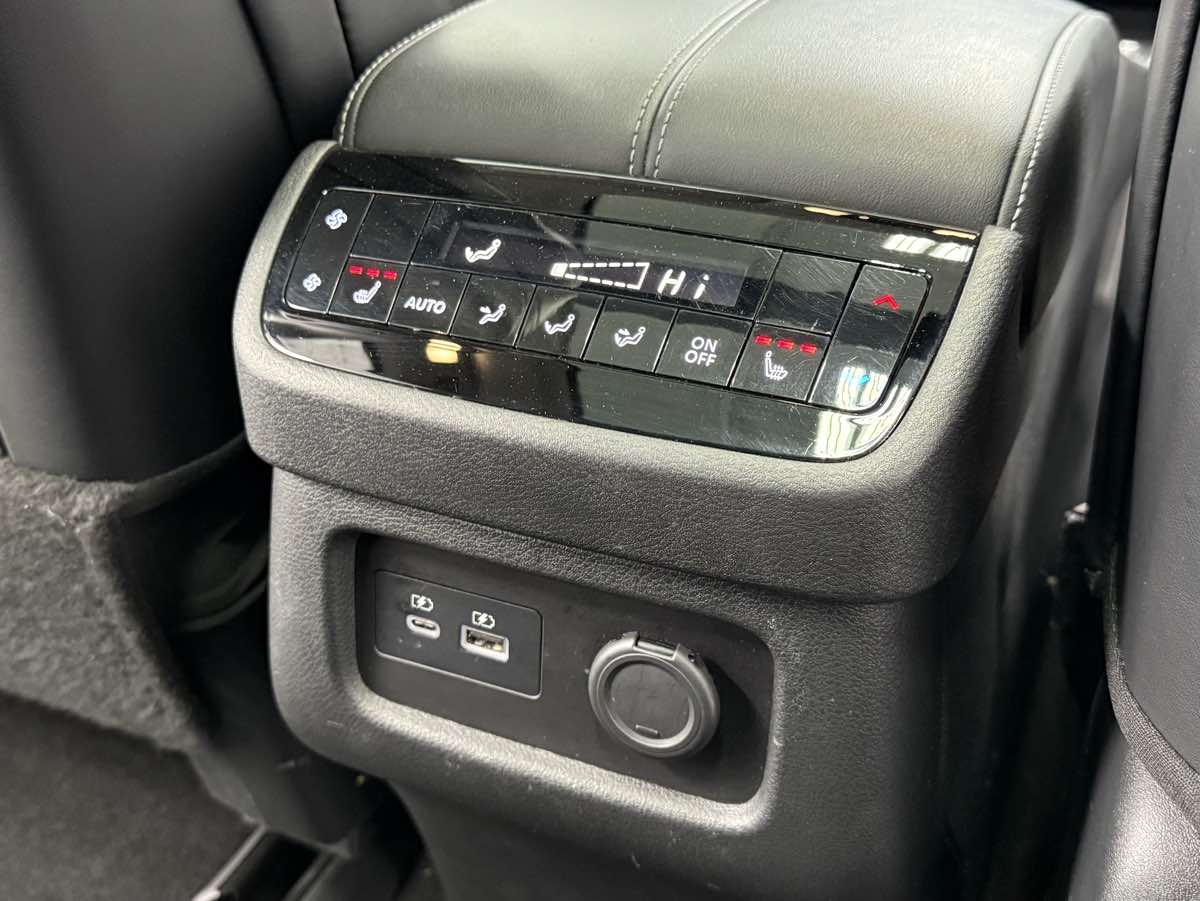 2024 Infiniti QX60 Luxe photo 23