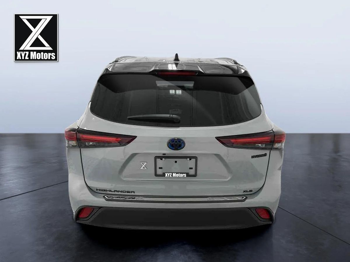 Sold 2024 Toyota Highlander Hybrid XLE Nightshade in Grand Rapids