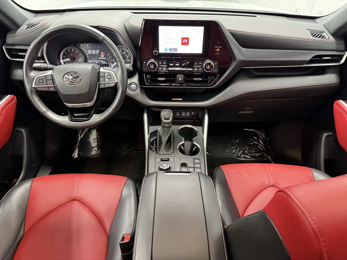 2023 Toyota Highlander XSE photo 4