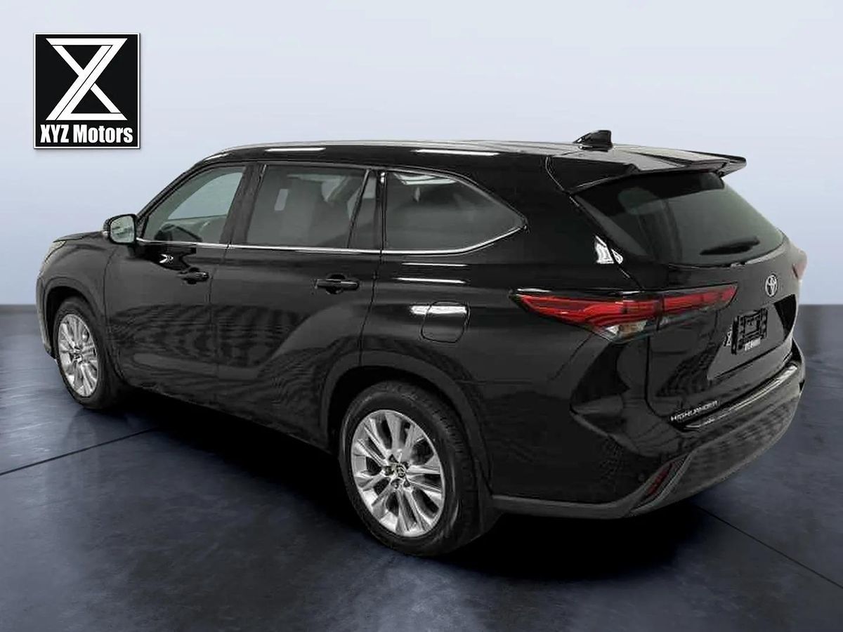 2021 Toyota Highlander Limited photo 4