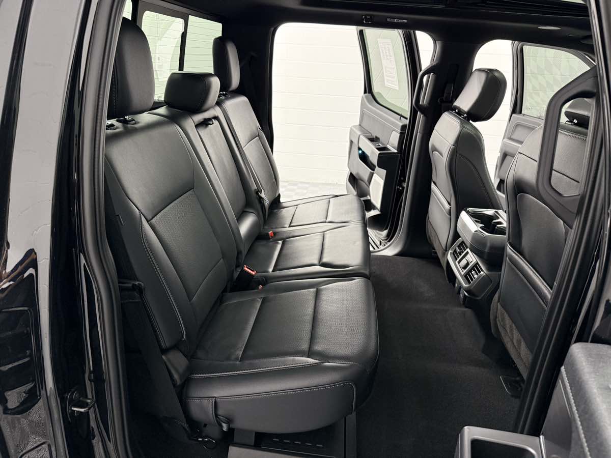 2024 Ford F-150 Lariat photo 12