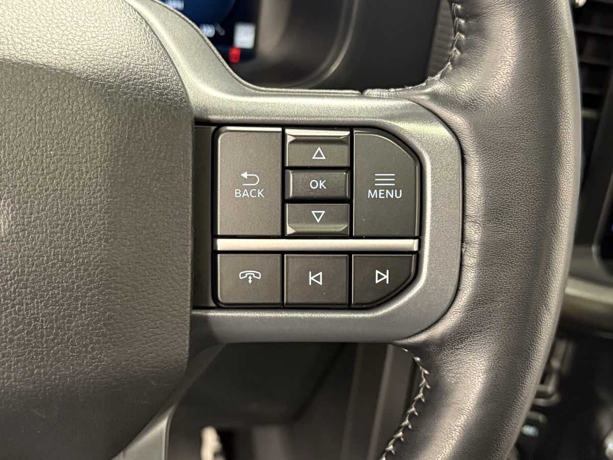 2024 Ford F-150 Lariat photo 17