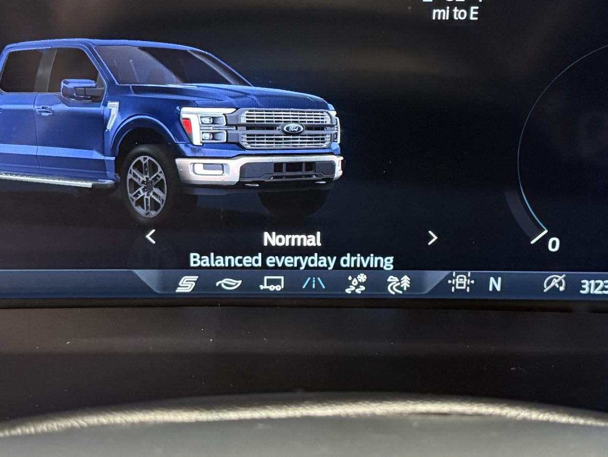 2024 Ford F-150 Lariat photo 19