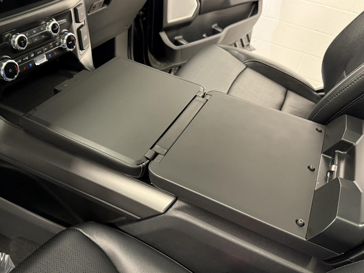 2024 Ford F-150 Lariat photo 29