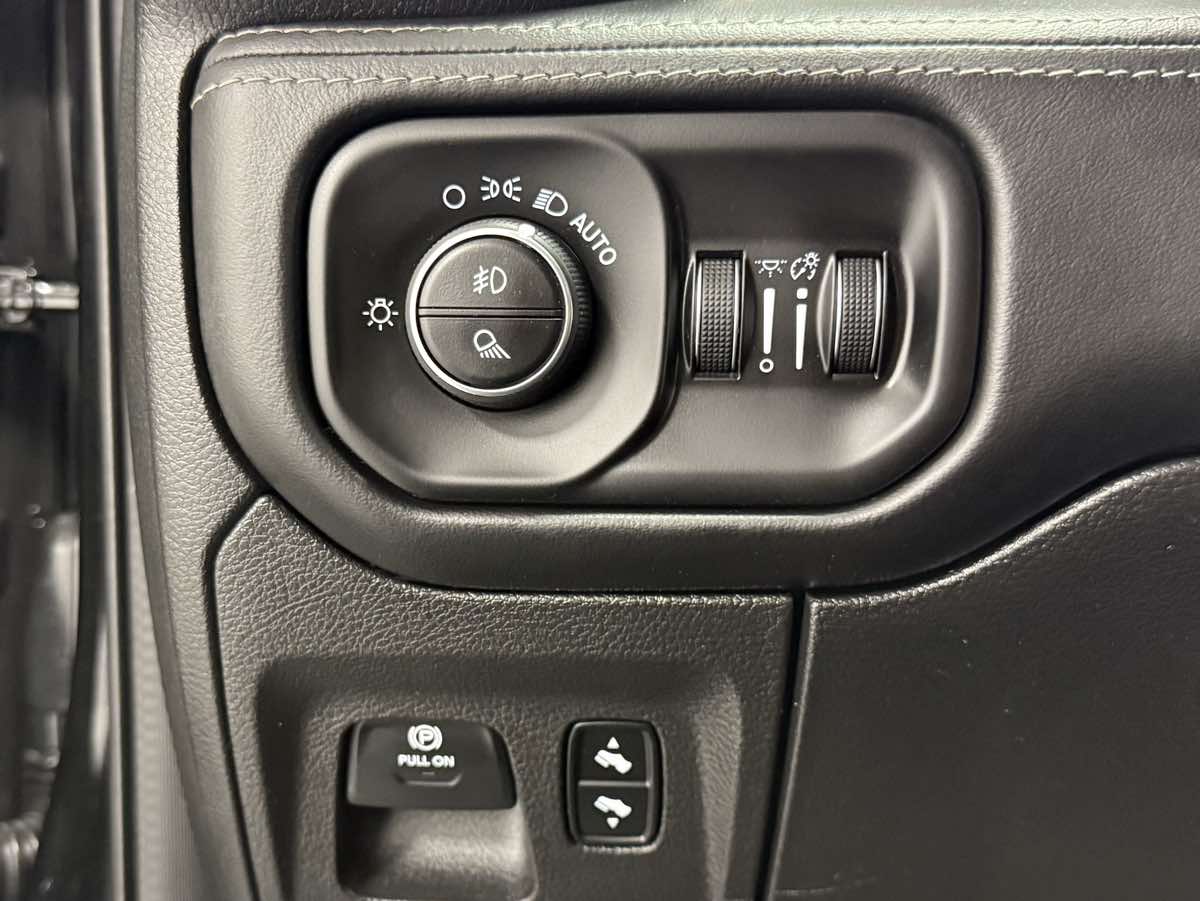 2020 Ram 1500 Limited photo 20