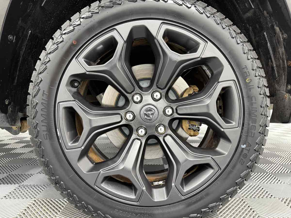 2020 Ram 1500 Limited photo 32