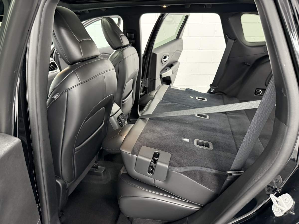 2019 Jeep Cherokee High Altitude photo 13