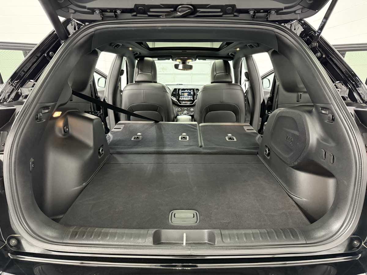 2019 Jeep Cherokee High Altitude photo 27