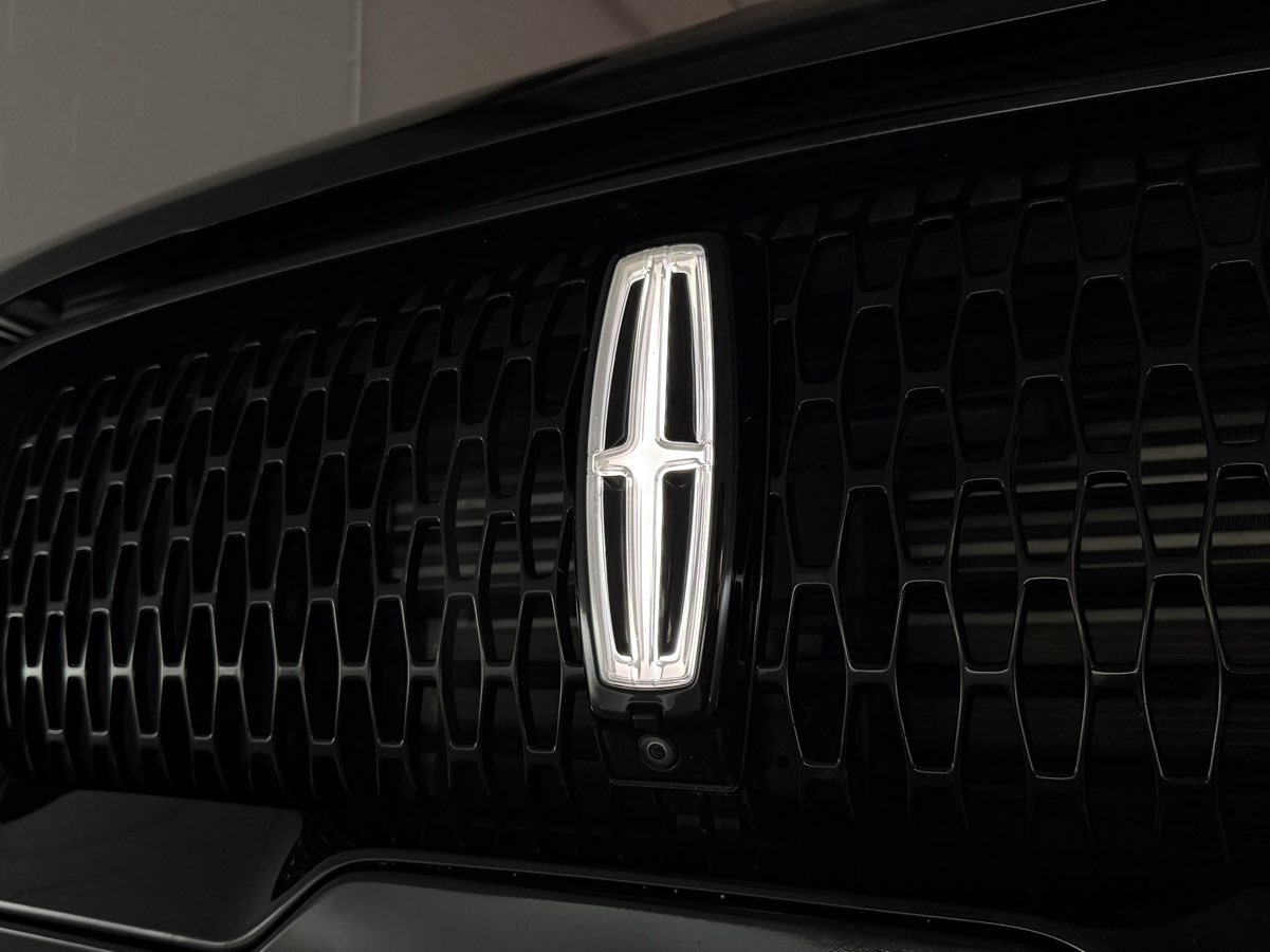 2023 Lincoln Aviator Reserve photo 9