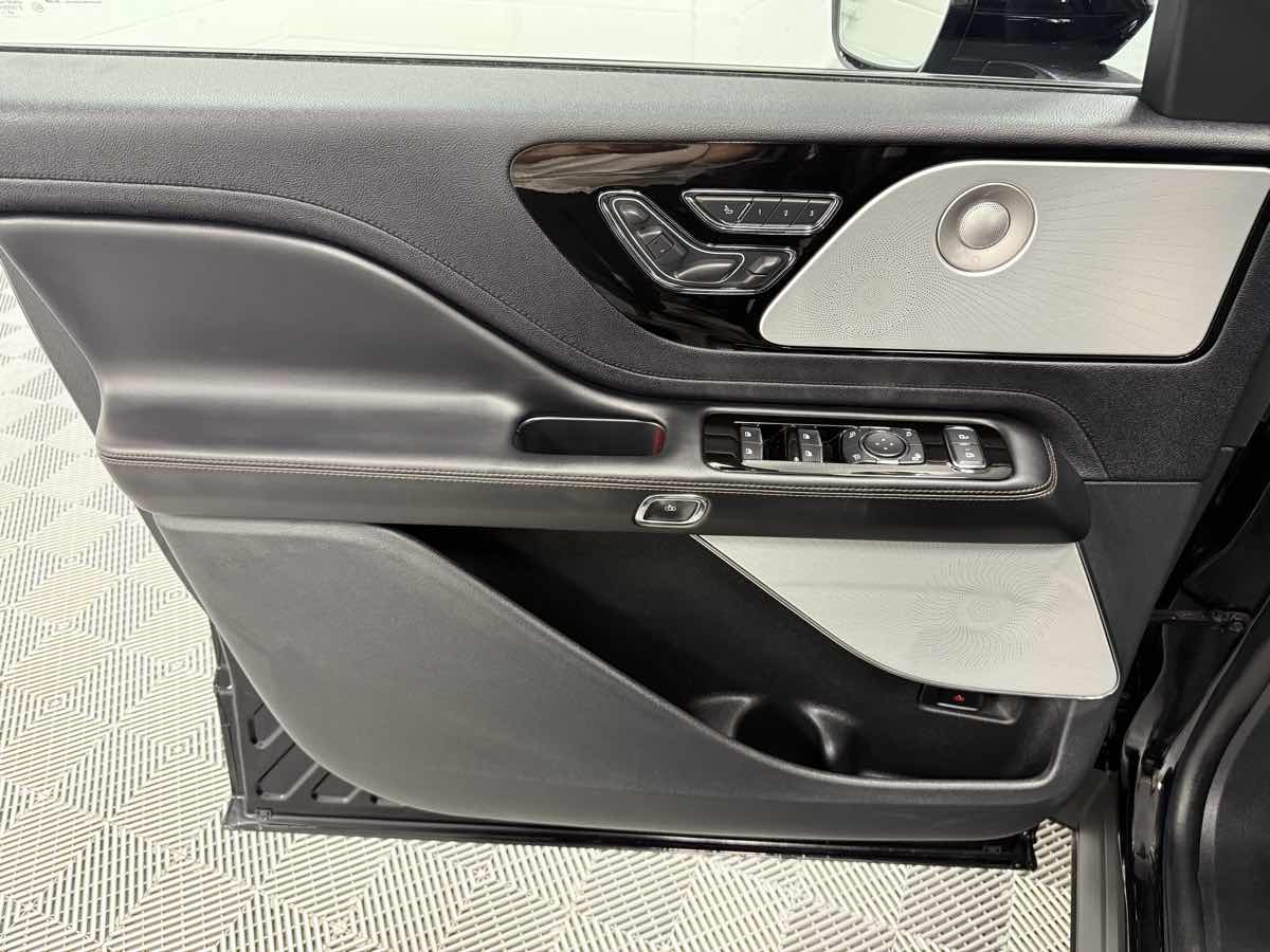 2023 Lincoln Aviator Reserve photo 10