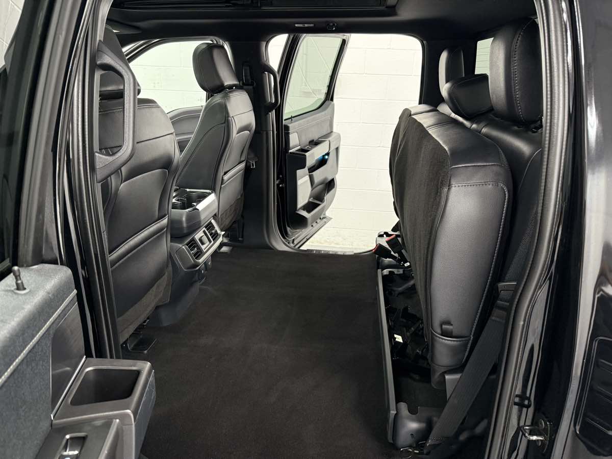 2024 Ford F-150 Lariat photo 14