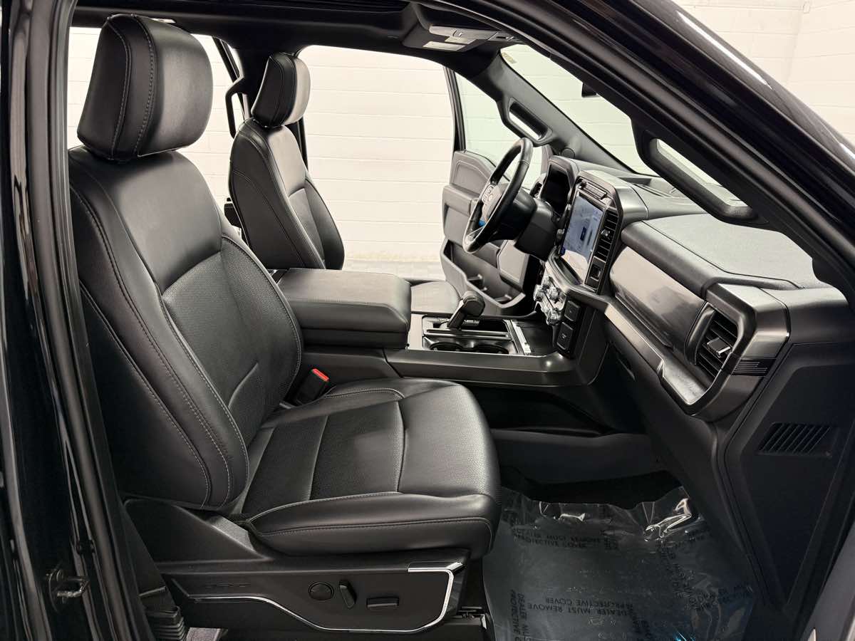 2024 Ford F-150 Lariat photo 15
