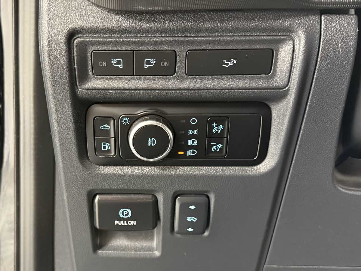 2024 Ford F-150 Lariat photo 20
