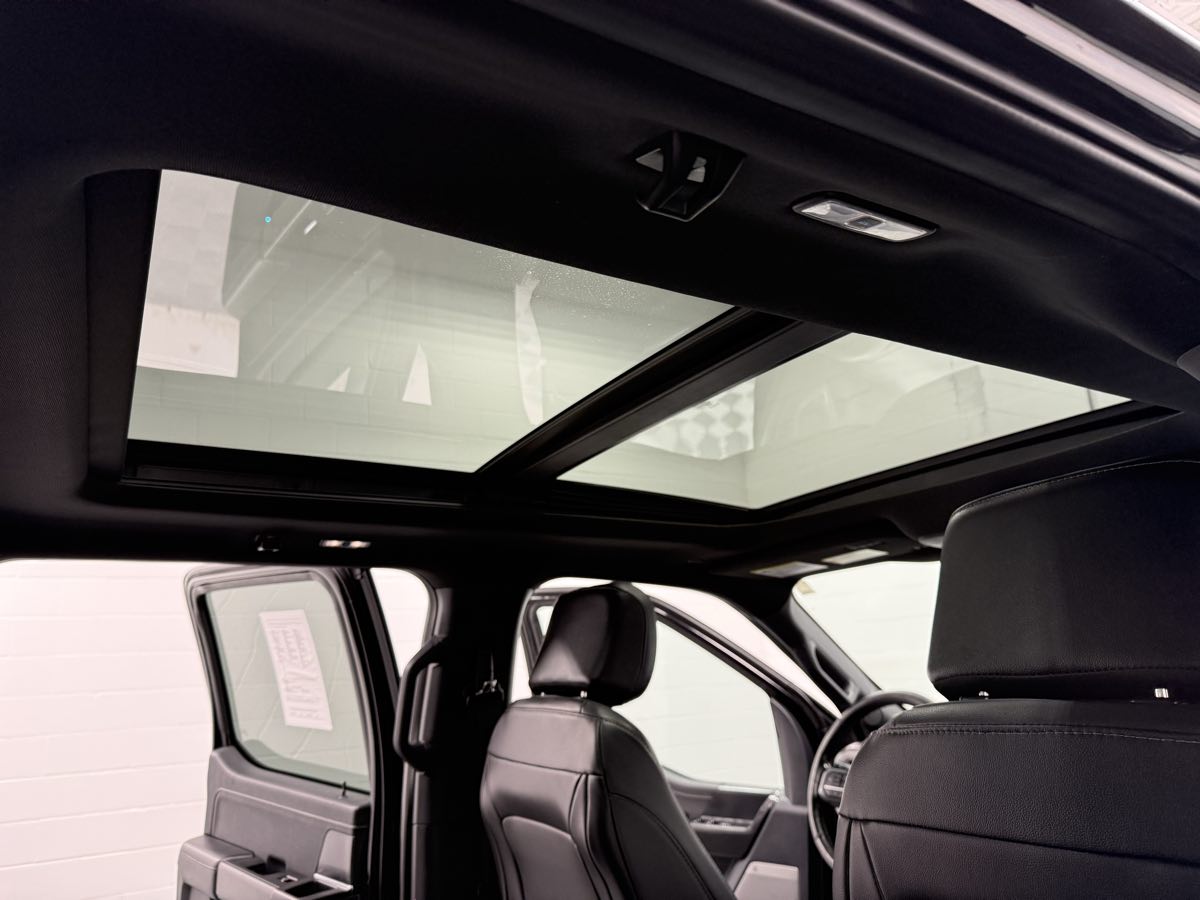 2024 Ford F-150 Lariat photo 28