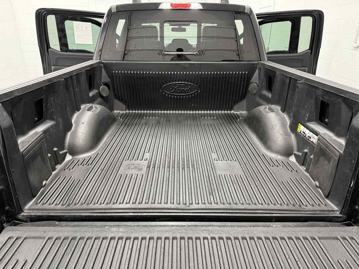 2024 Ford F-150 Lariat photo 30