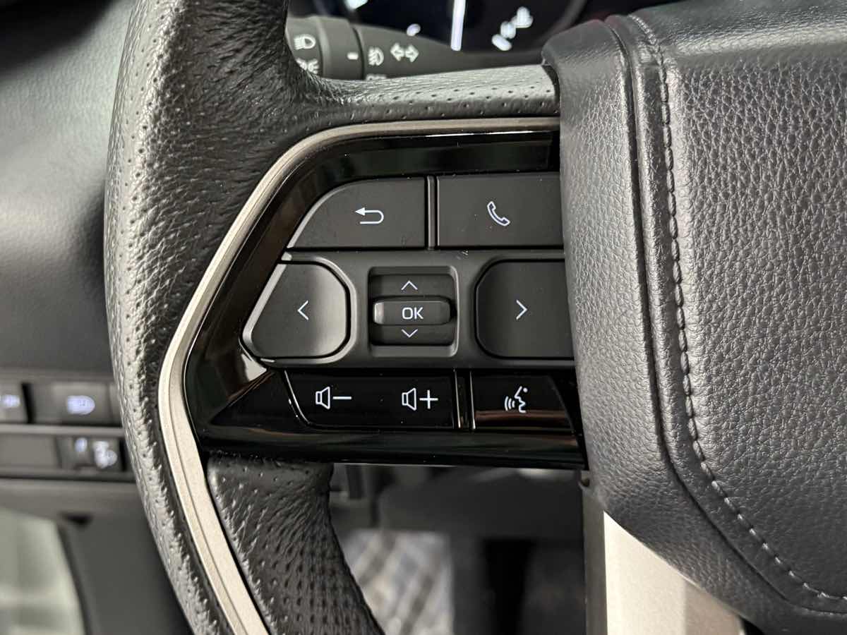 2023 Toyota Tundra SR5 TRD photo 17