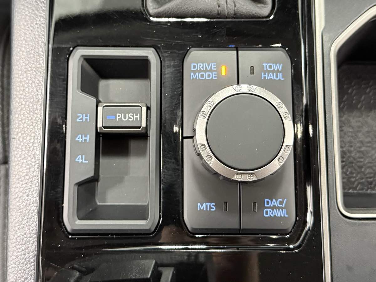 2023 Toyota Tundra SR5 TRD photo 25
