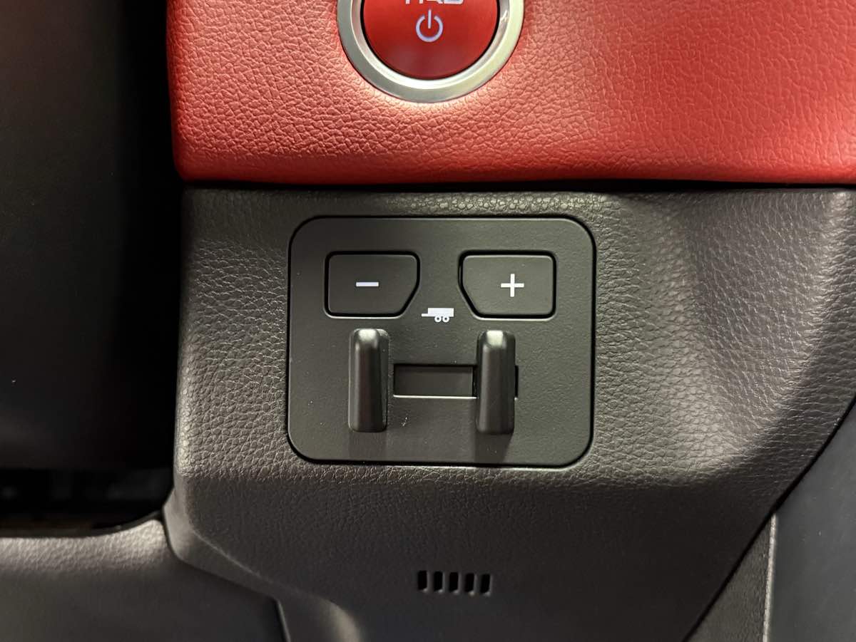 2024 Toyota Sequoia TRD Pro photo 25