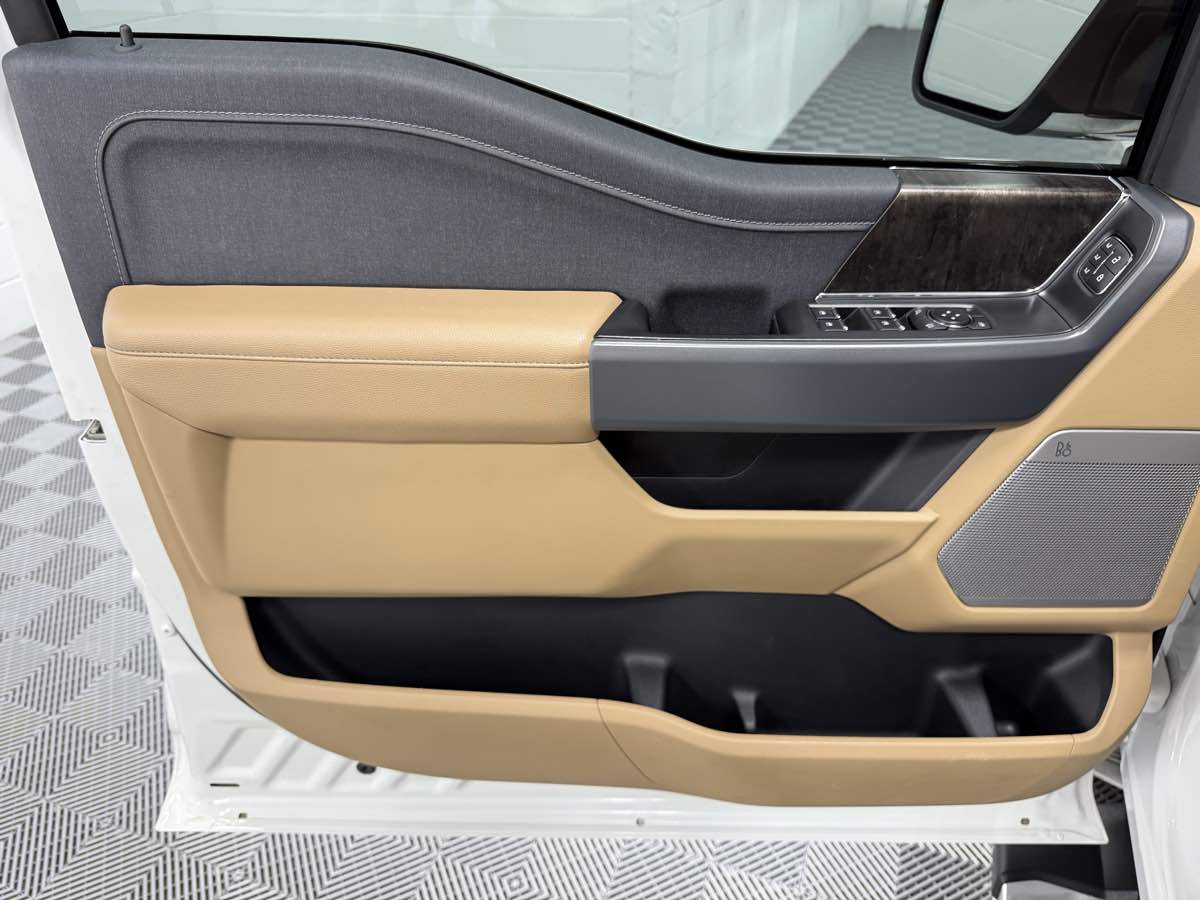2022 Ford F-150 Lariat photo 9
