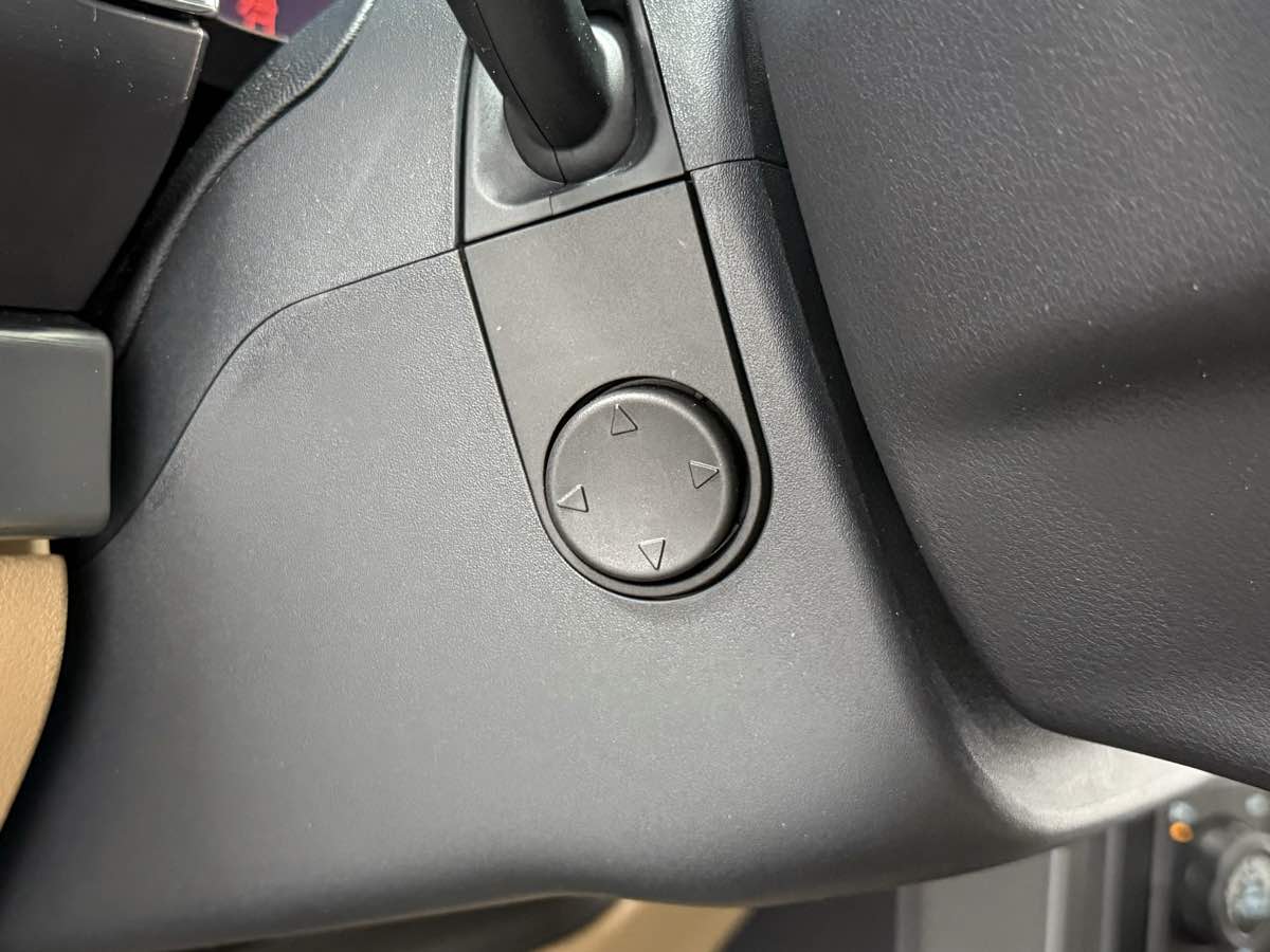 2022 Ford F-150 Lariat photo 18