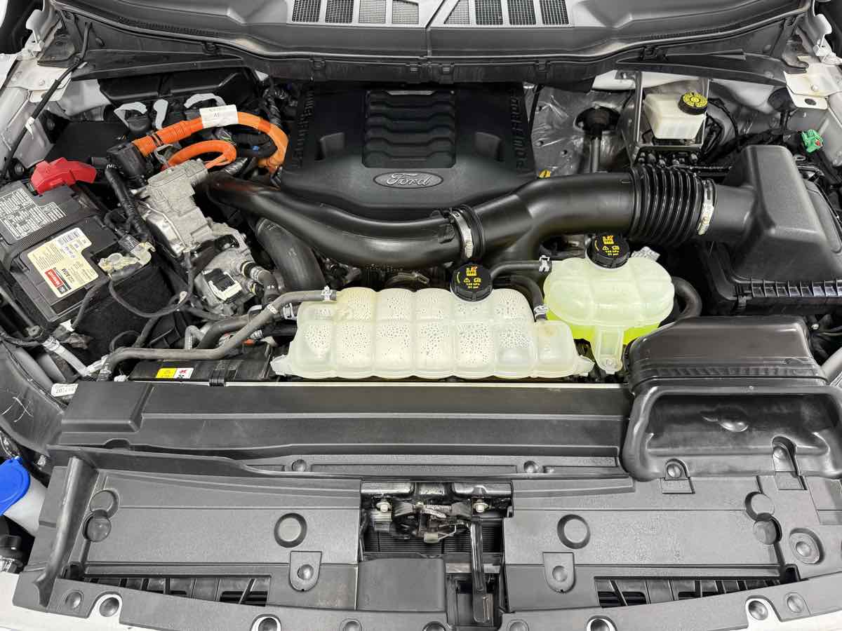 2022 Ford F-150 Lariat photo 32