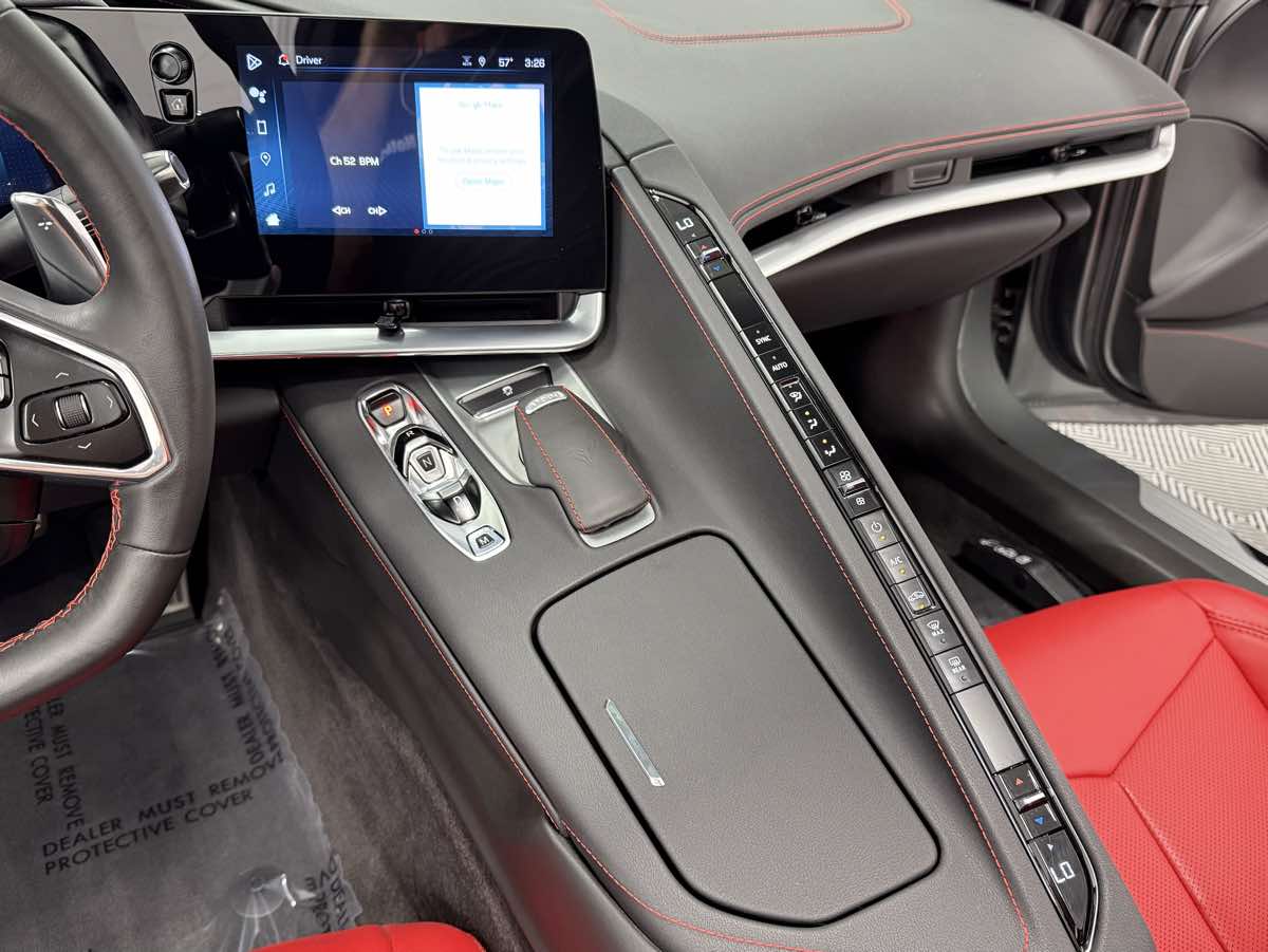 2024 Chevrolet Corvette 1LT photo 21