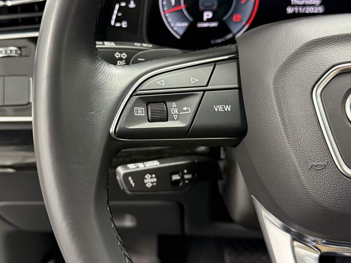 2022 Audi Q7 Premium Plus photo 17