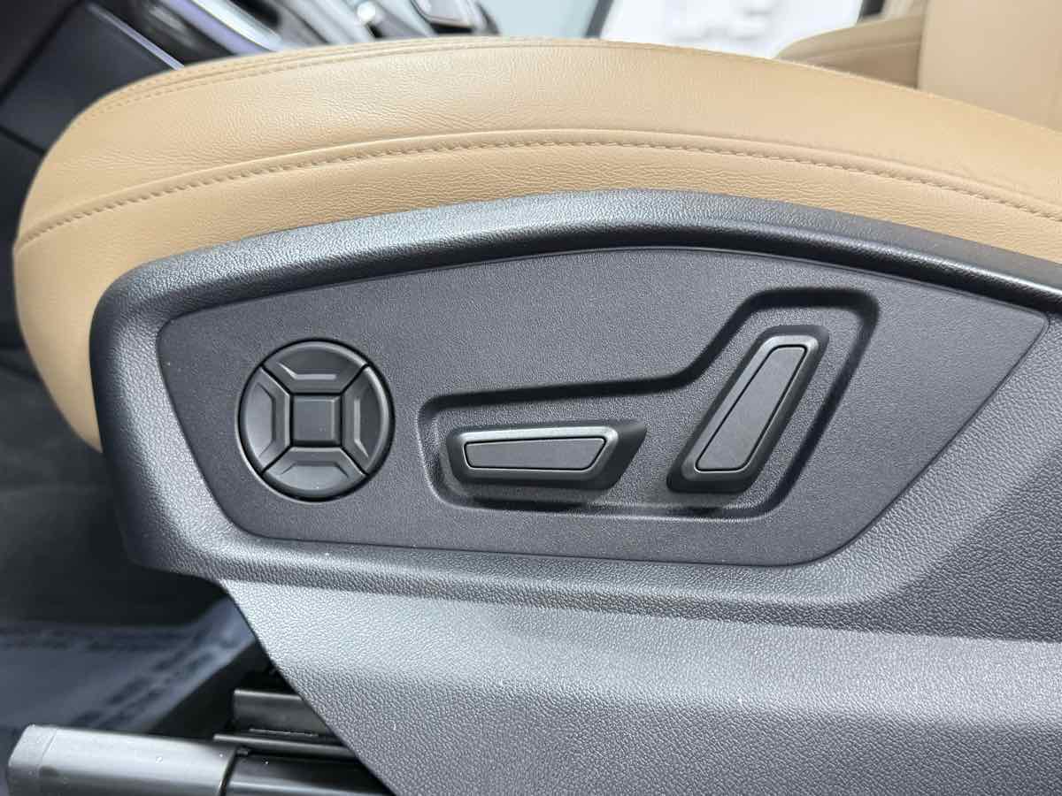 2022 Audi Q7 Premium Plus photo 26
