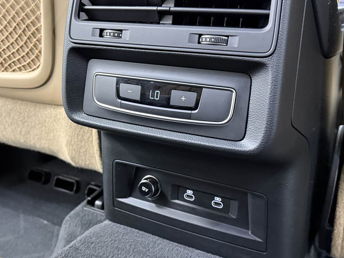 2022 Audi Q7 Premium Plus photo 28