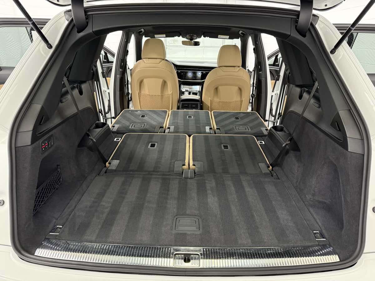 2022 Audi Q7 Premium Plus photo 30